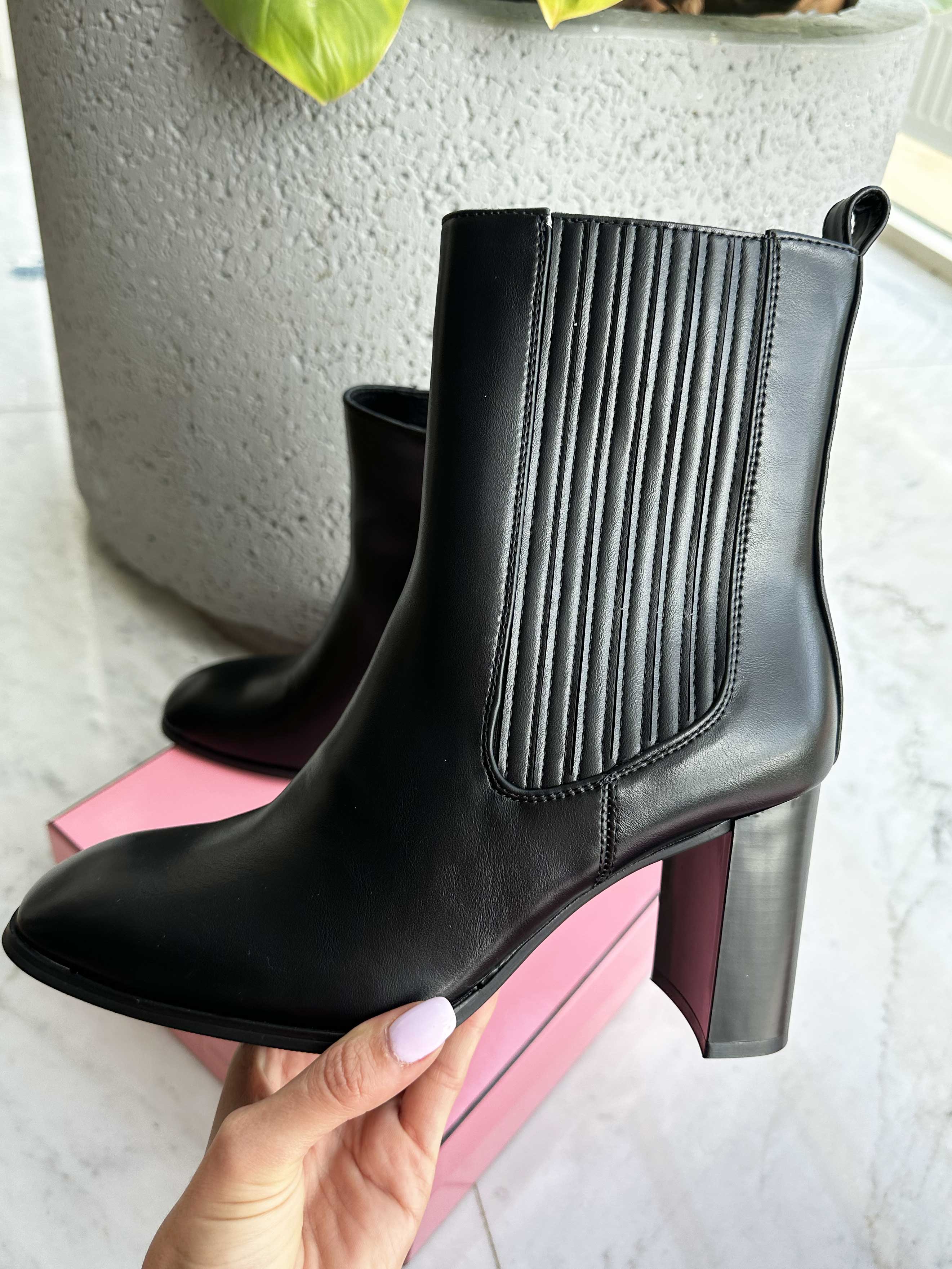 Gloria - Snygga stövlar med klack